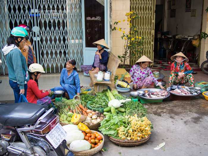 five destinations cheap budget travel ho chi minh city vietnam ladies market many