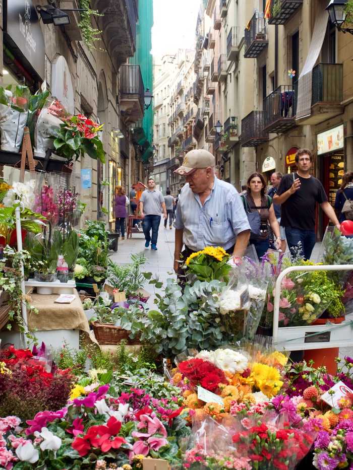 barcelona market man portrait