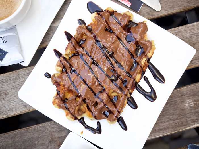 belgian waffle nutella brussels