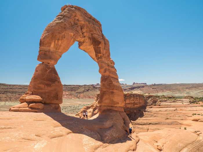 Tourist picture at the Delicate Arch.